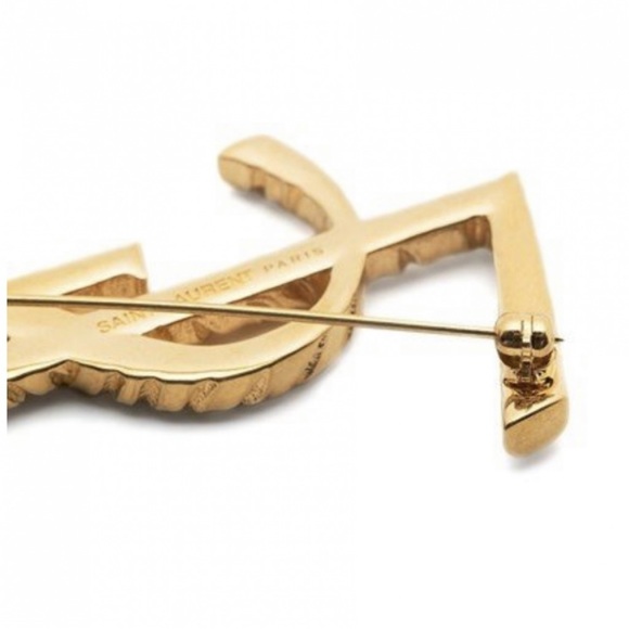 YSL monogram logo textured gold tone brooch - Picture 2 of 3
